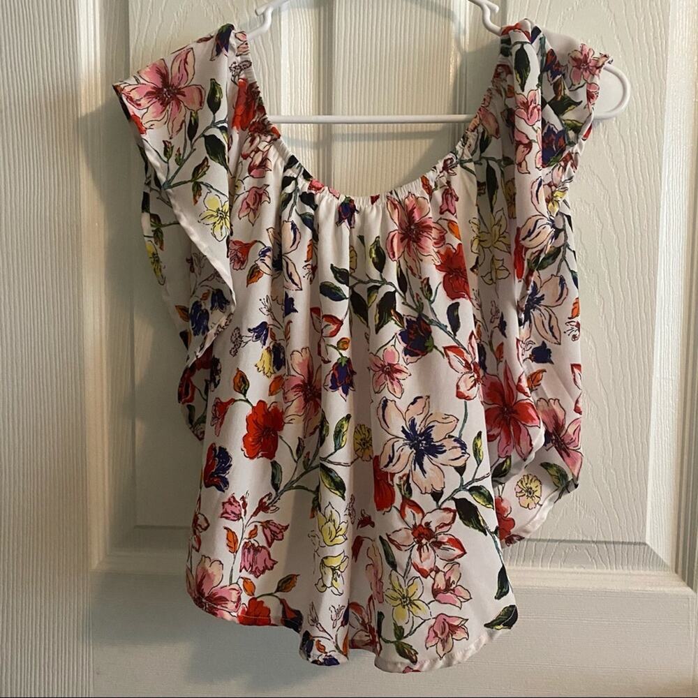 Rue 21 Fluttery Floral Poncho Crop Top Women's Size Medium Lined White w Flowers